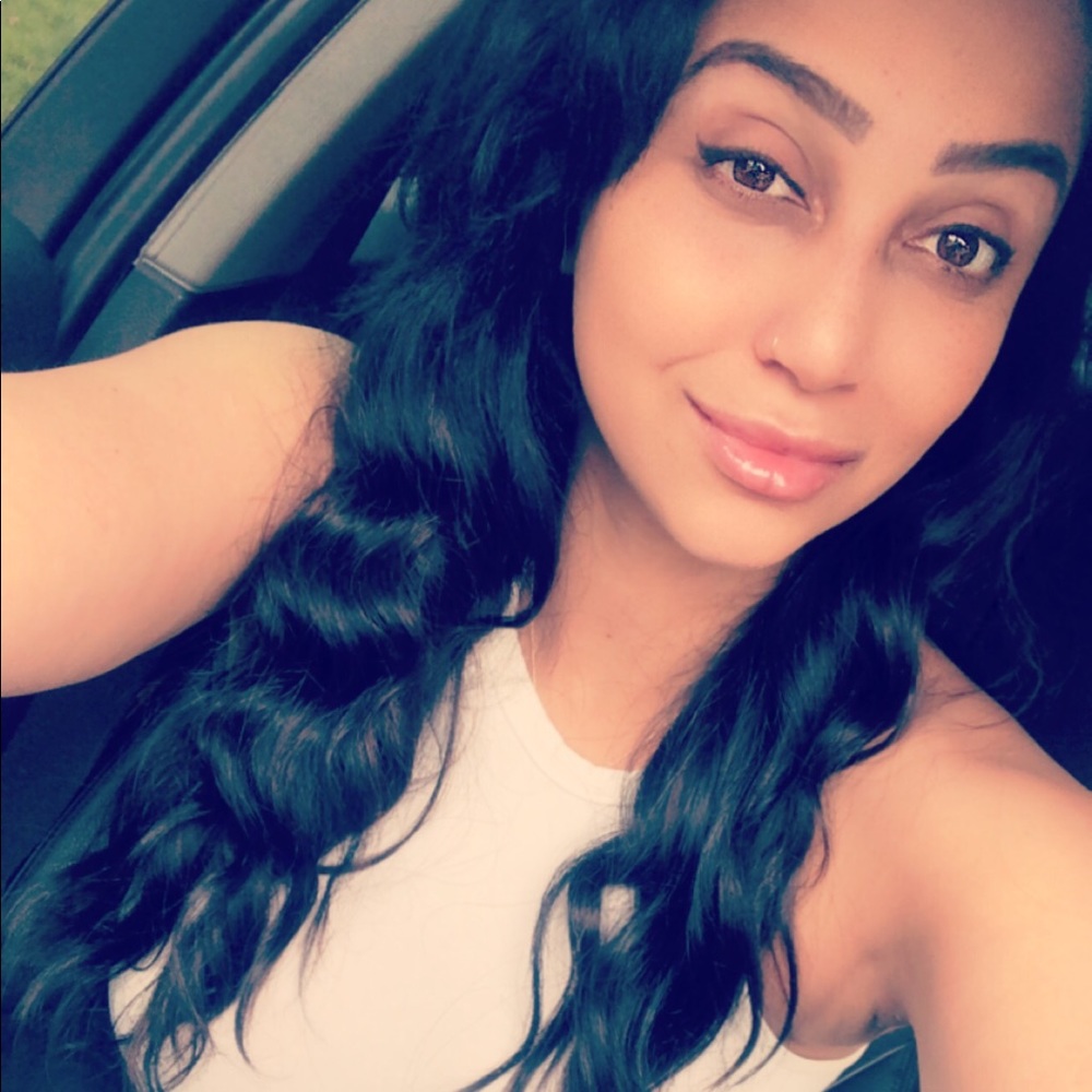 Meet your Posher, Amber